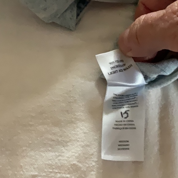 Rails Ingrid Raw Hem Acid Washed denim shirt - Picture 11 of 11